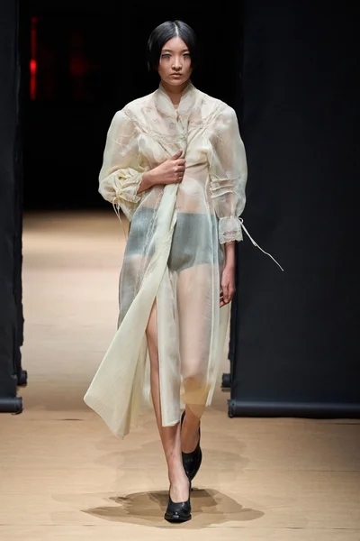 Look 26